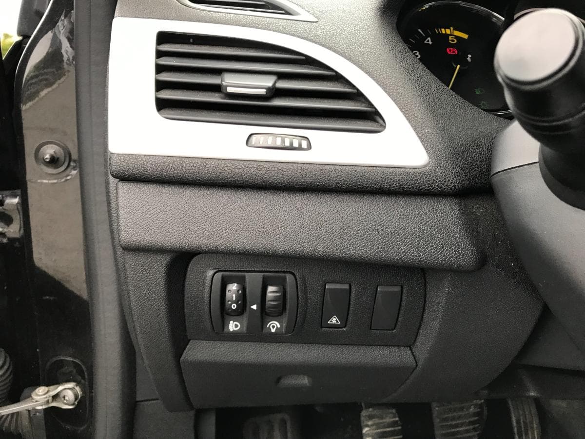 Renault Mégane 1.5DCI · Ano 2010 — imagem 30