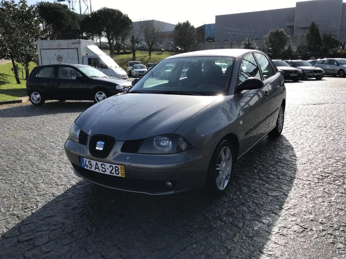 Seat Ibiza 1.4TDI · Ano 2005 — imagem 3