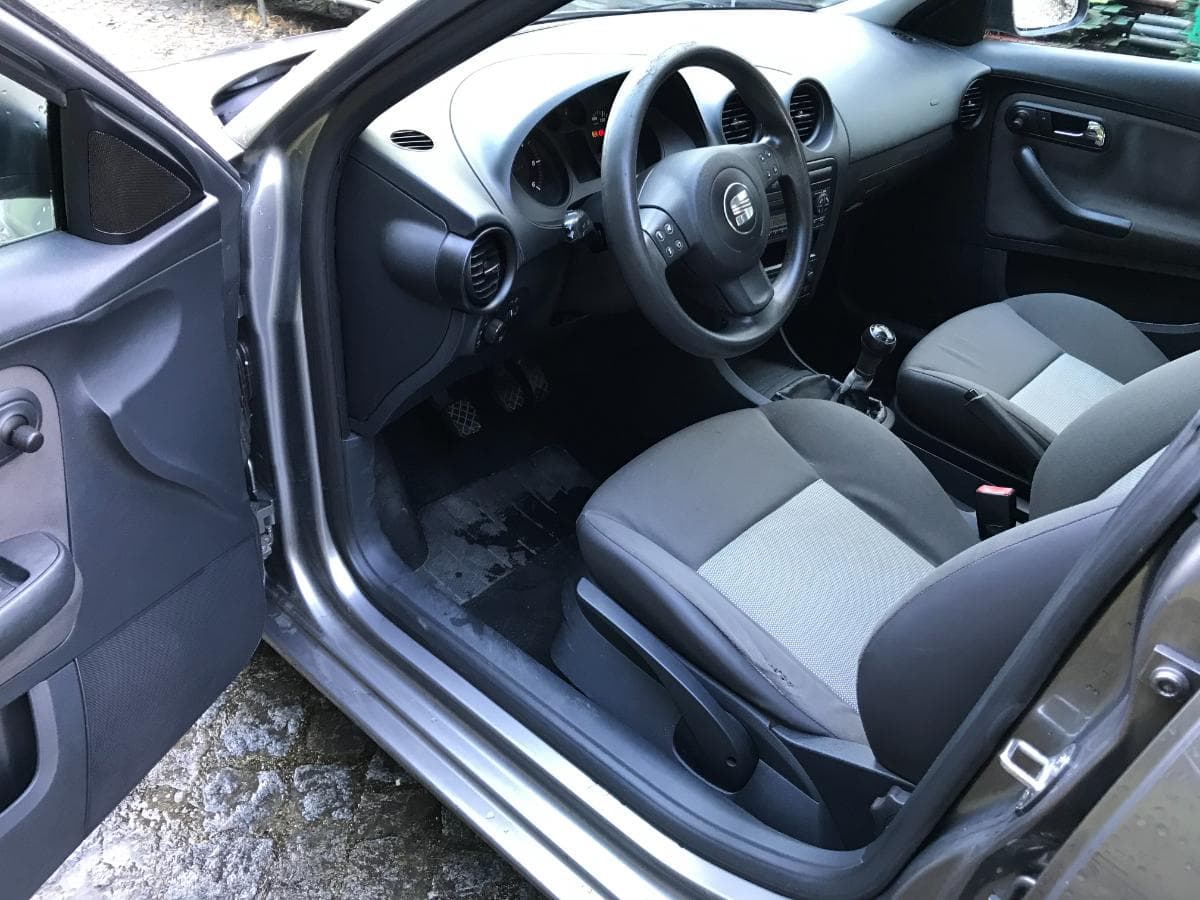 Seat Ibiza 1.4TDI · Ano 2005 — imagem 20