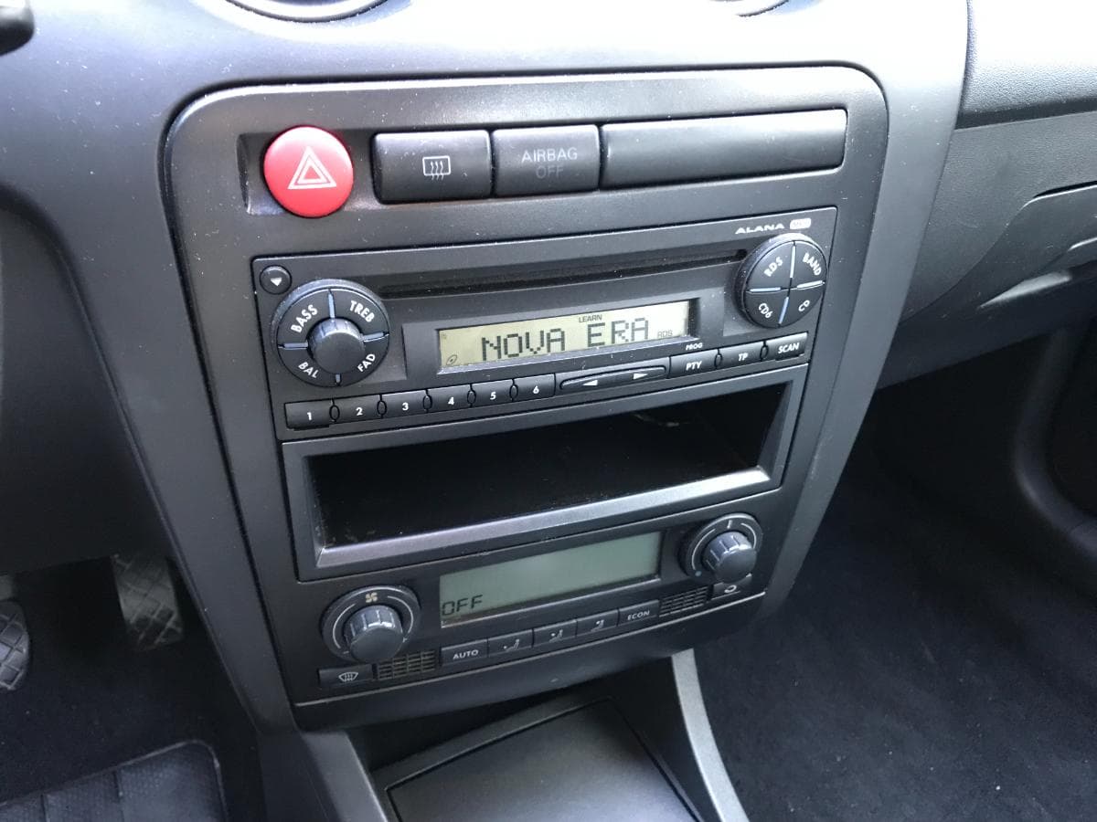 Seat Ibiza 1.4TDI · Ano 2005 — imagem 27