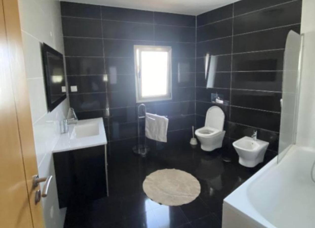 Moradia V4 com Garagem · Marinha Grande — imagem 5