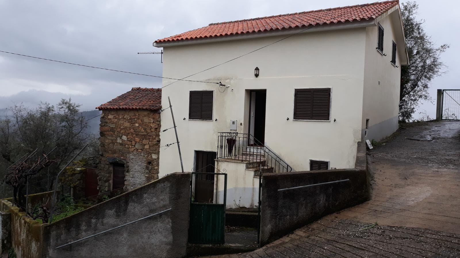 Moradia V2 · Pampilhosa da Serra, Coimbra — imagem 1