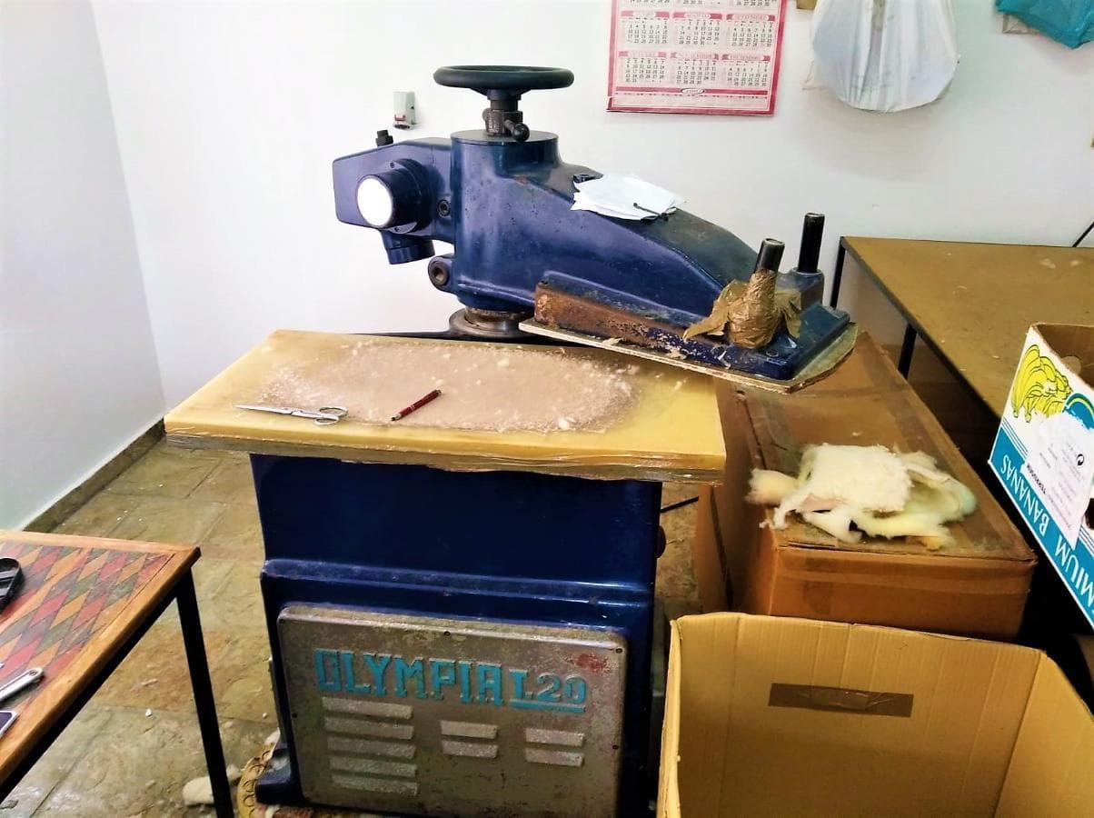Máquina de corte de pele + Balancé + Prensa de corte — imagem 2