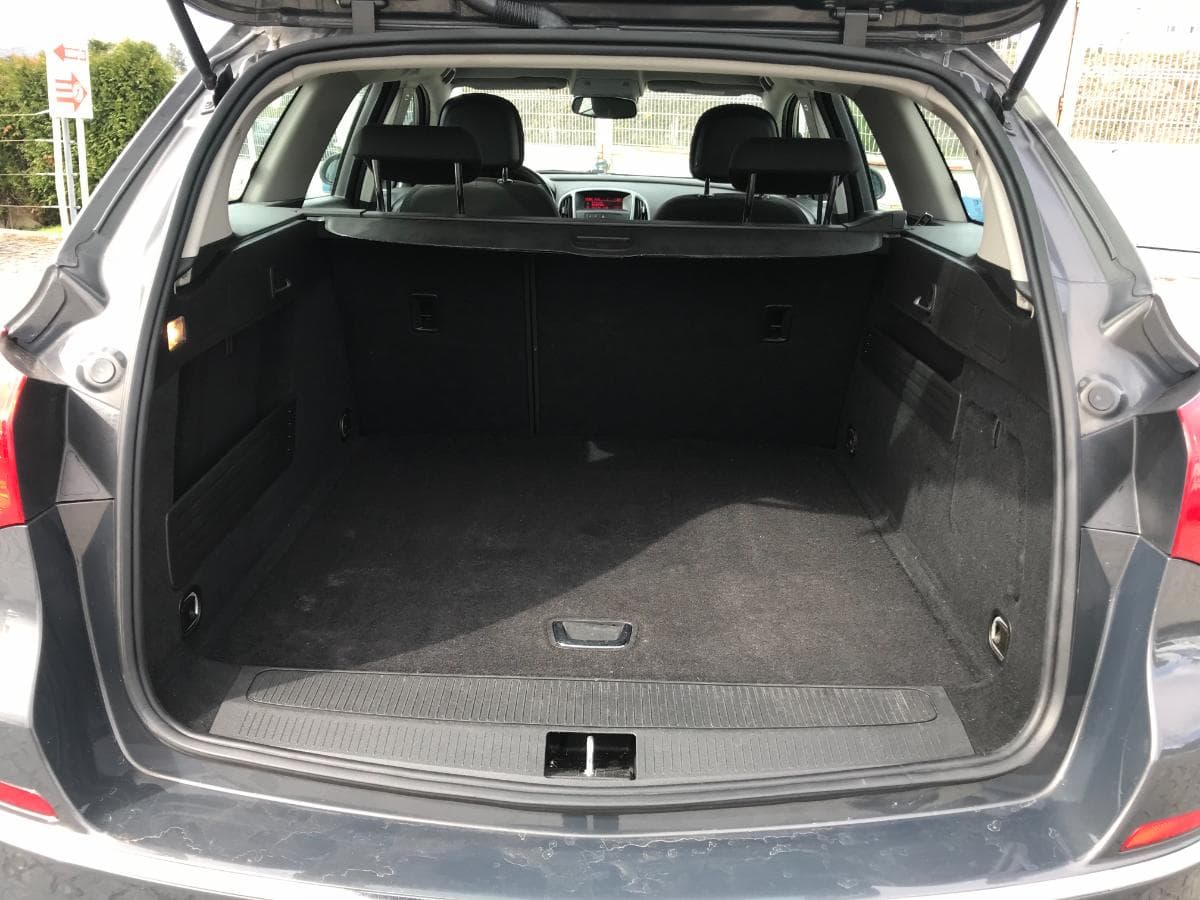 Opel Astra 1.6 CDTI · Ano 2015 — imagen 9