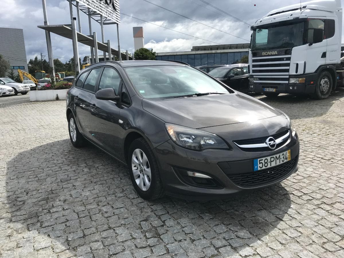Opel Astra 1.6 CDTI · Ano 2015 — imagen 1