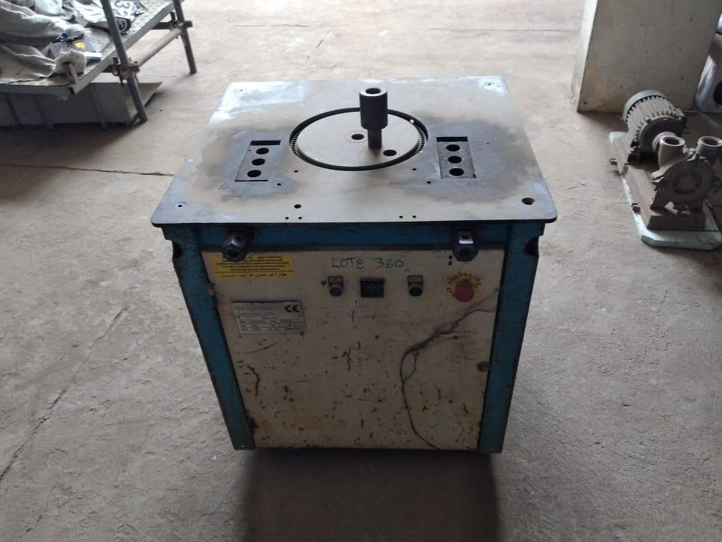 Máquina Combinada de Moldar Ferro · Cacuaco — imagen 2