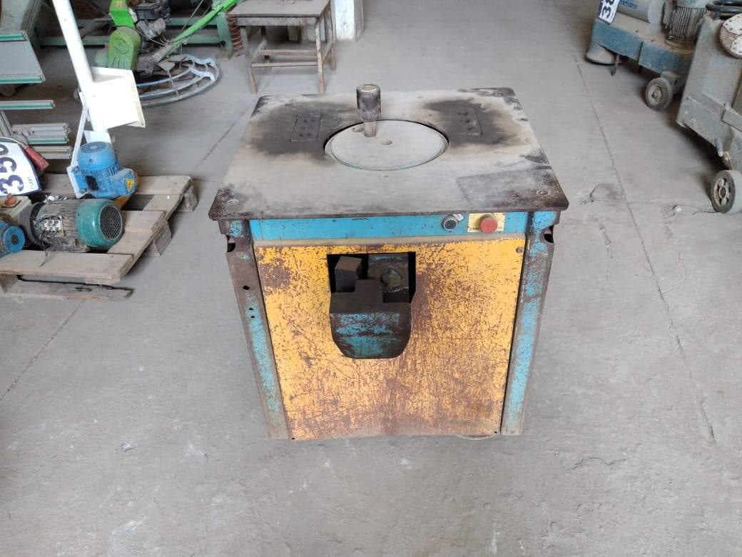 Máquina Combinada de Moldar Ferro · Cacuaco — imagen 1
