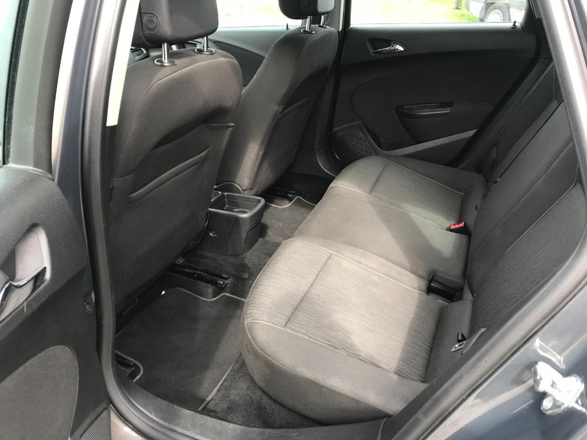 Opel Astra 1.6 CDTI · Ano 2015 — imagen 22