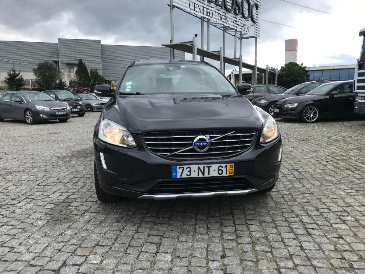 Volvo XC60 2.0D4 · Motor 5 Cilindros · Ano 2013 — imagem 2
