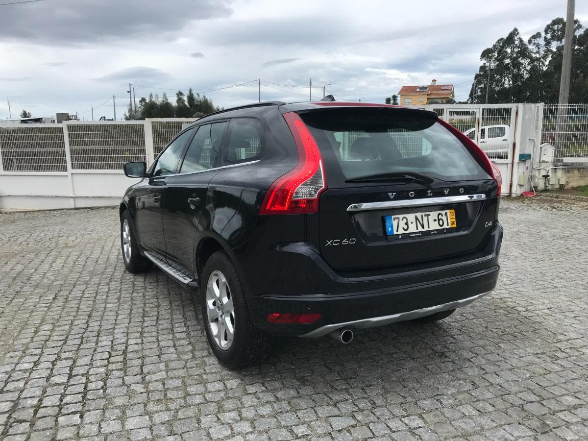 Volvo XC60 2.0D4 · Motor 5 Cilindros · Ano 2013 — imagem 6