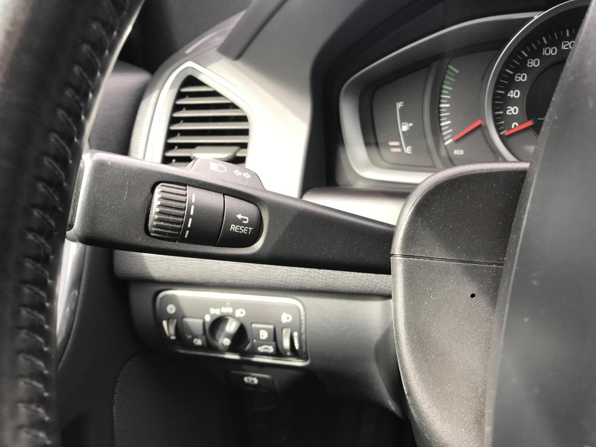 Volvo XC60 2.0D4 · Motor 5 Cilindros · Ano 2013 — imagem 27
