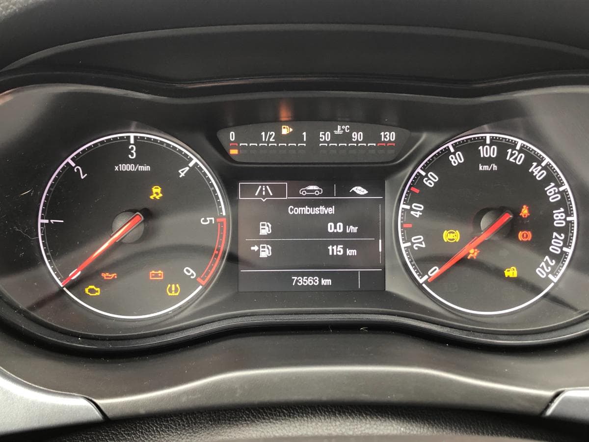 Opel Corsa EcoFlex 1.3 CDTI · Ano 2017 — imagem 17