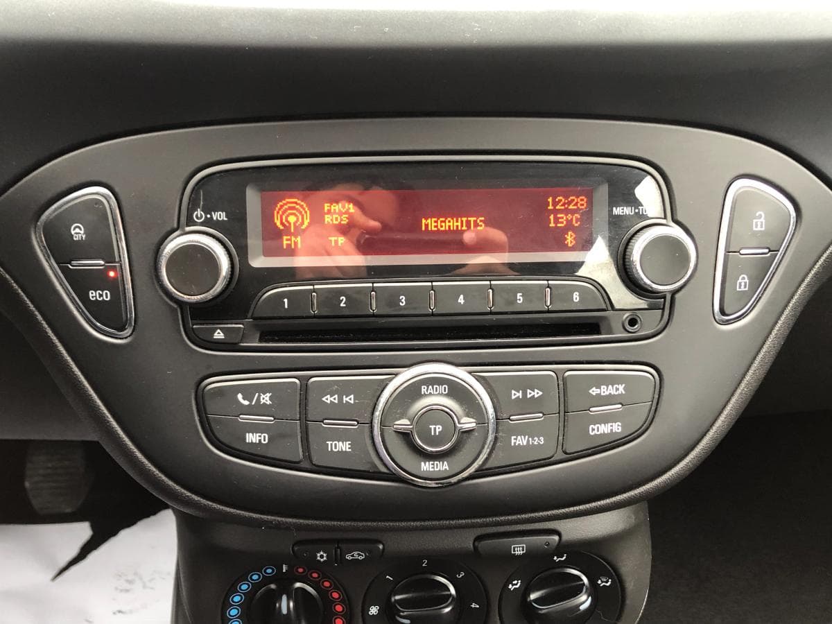 Opel Corsa EcoFlex 1.3 CDTI · Ano 2017 — imagem 18