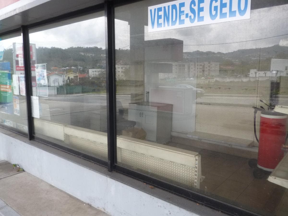 Estação de Serviço (Posto SCAM) · Posto de Combustível · Loja de Conveniência · Santo Tirso — imagen 62