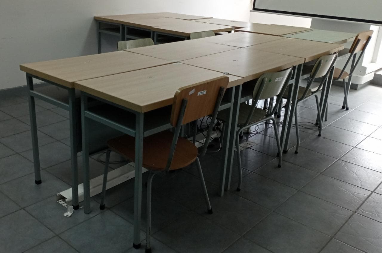 Mobiliário de escritório · — imagem 1