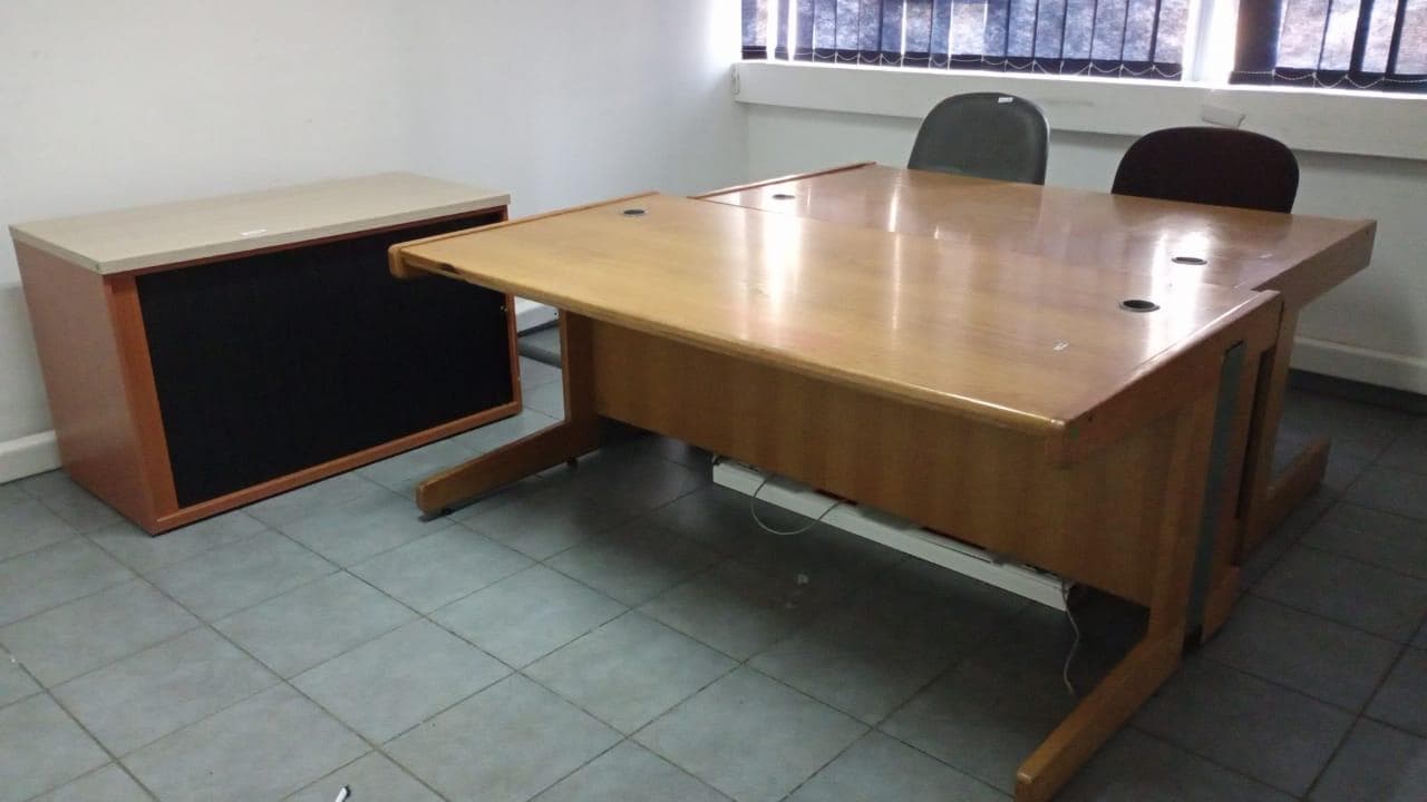 Mobiliario de oficina · — imagen 1