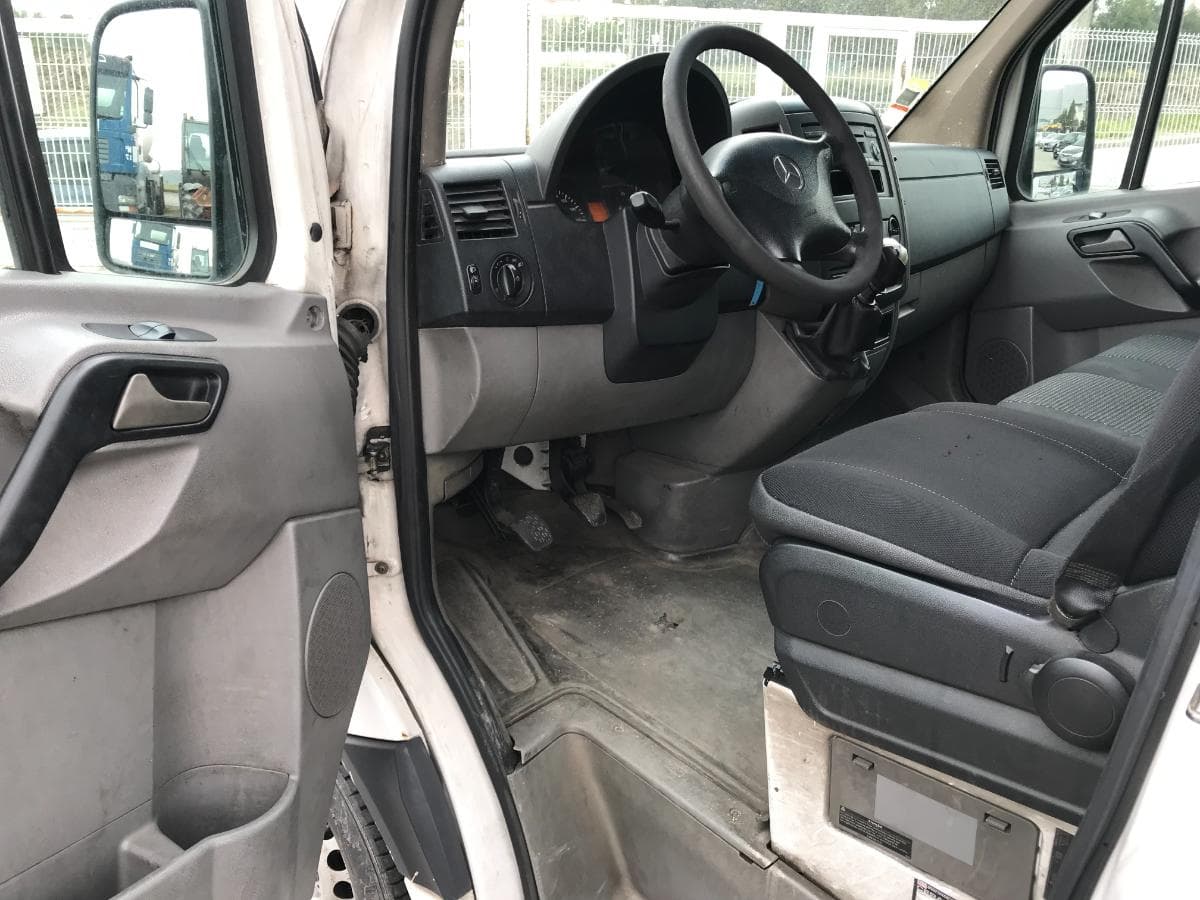 Mercedes-Benz Sprinter 211 CDI · Ano 2008 — image 21