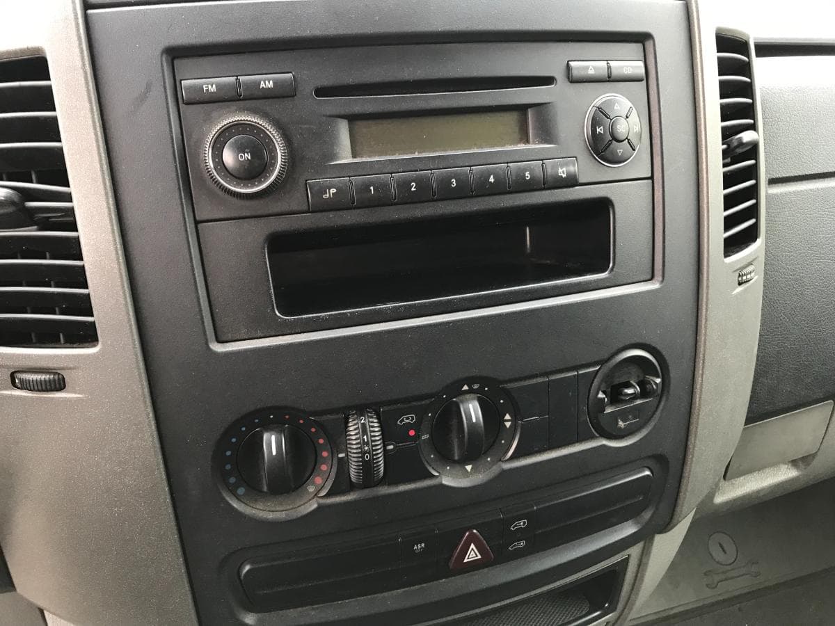 Mercedes-Benz Sprinter 211 CDI · Ano 2008 — image 26