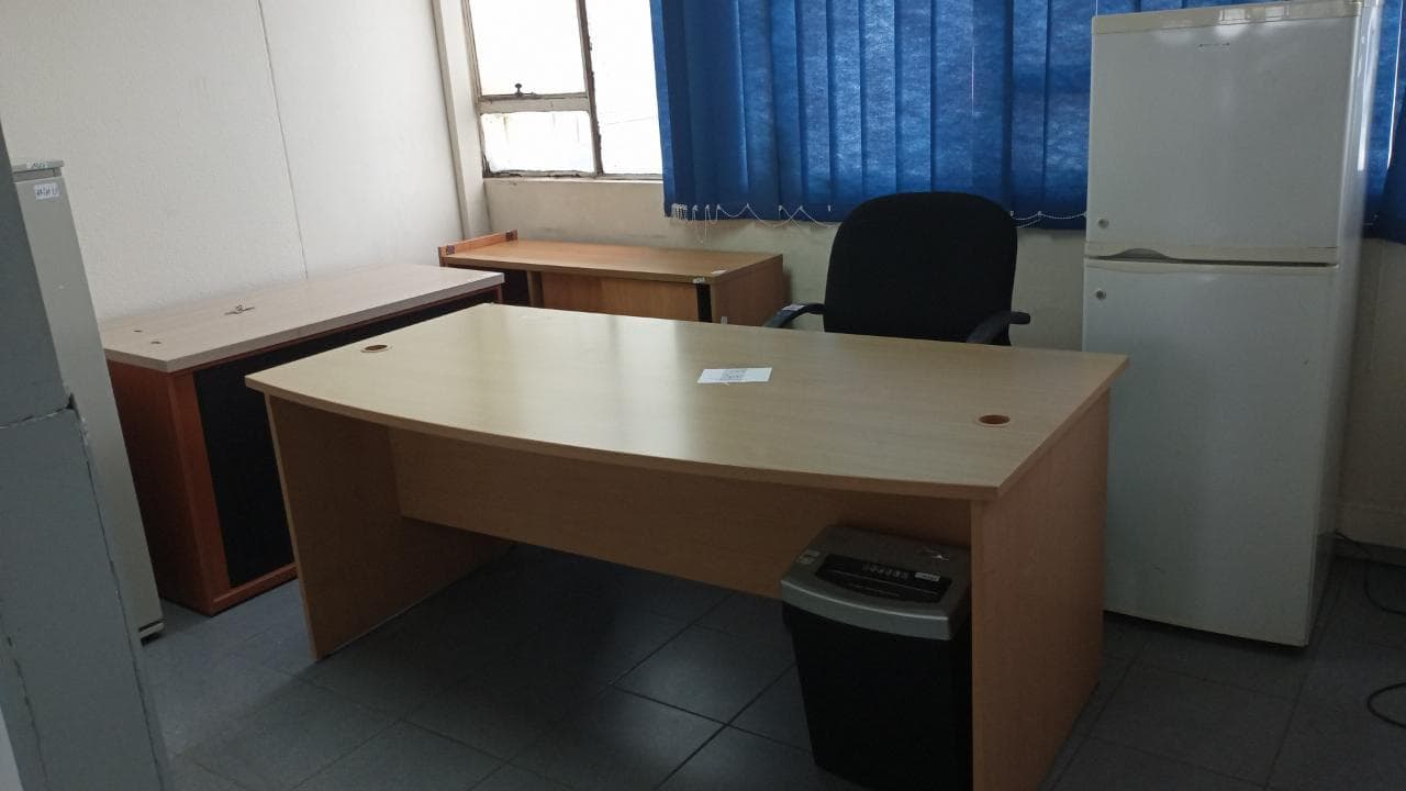 Office furniture · — image 1