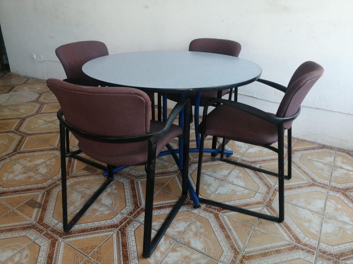 Mobiliáro de lar · — imagem 1