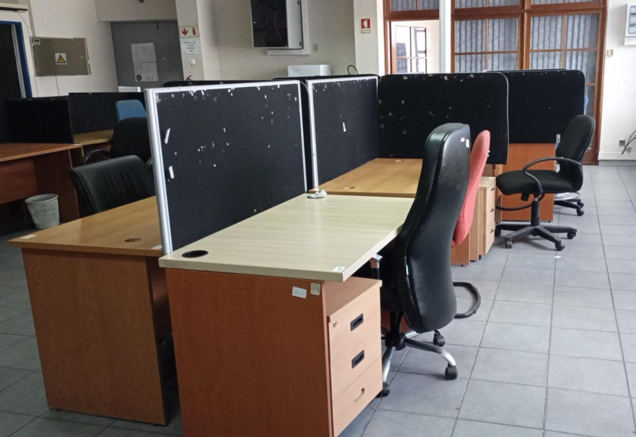 Mobiliario de oficina · — imagen 1