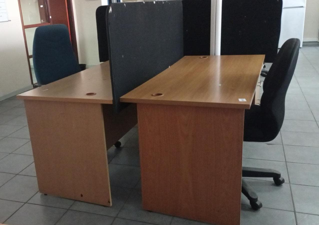 Mobiliario de oficina ·