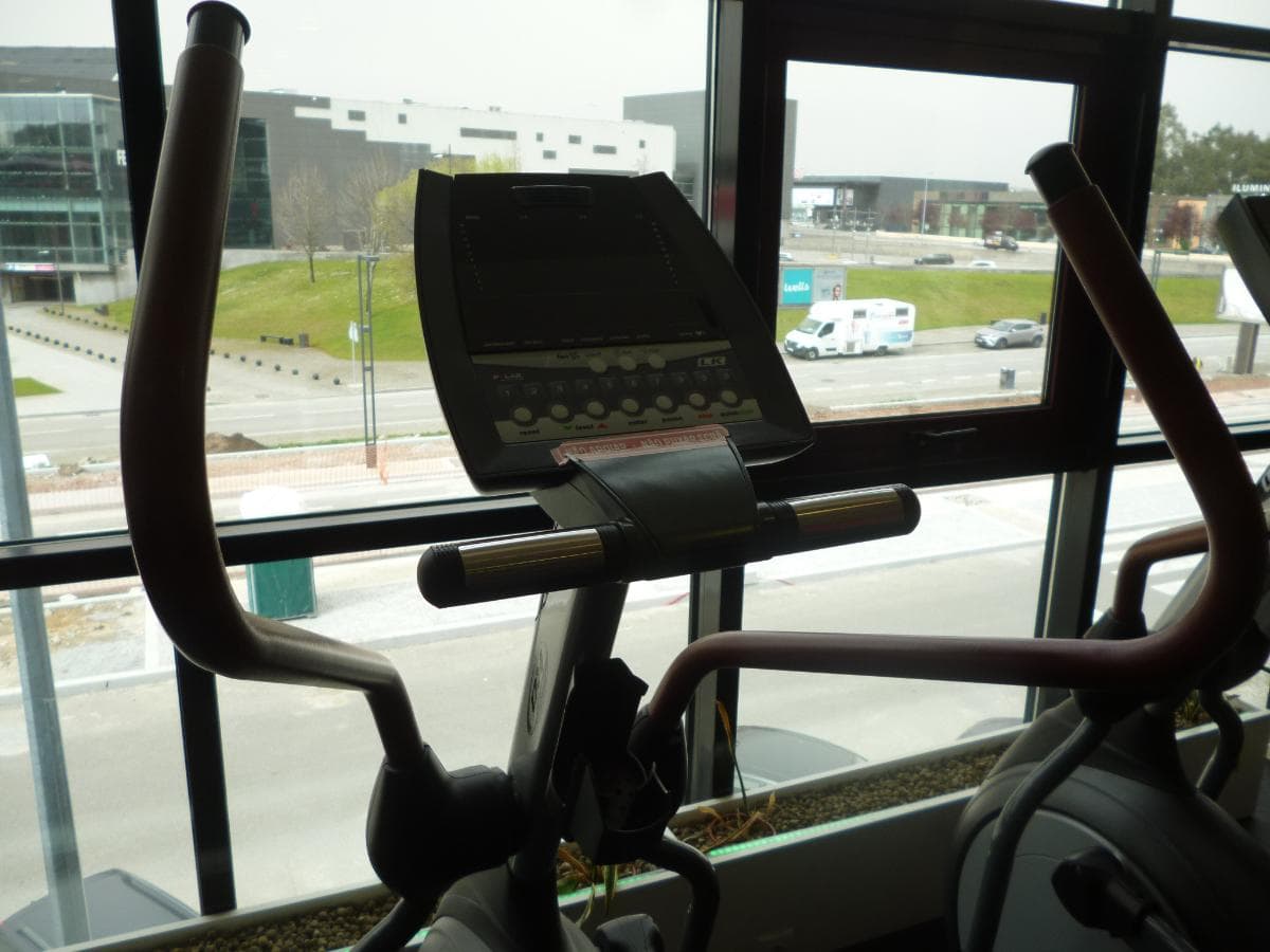 Gym Equipment — image 3