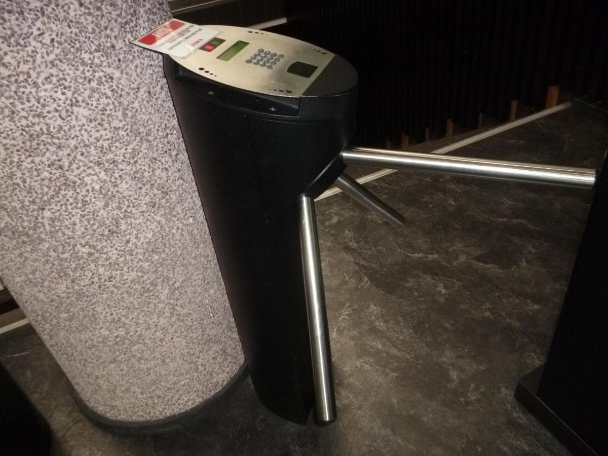 Posto Médico + Equipamento de Escritório — imagen 6