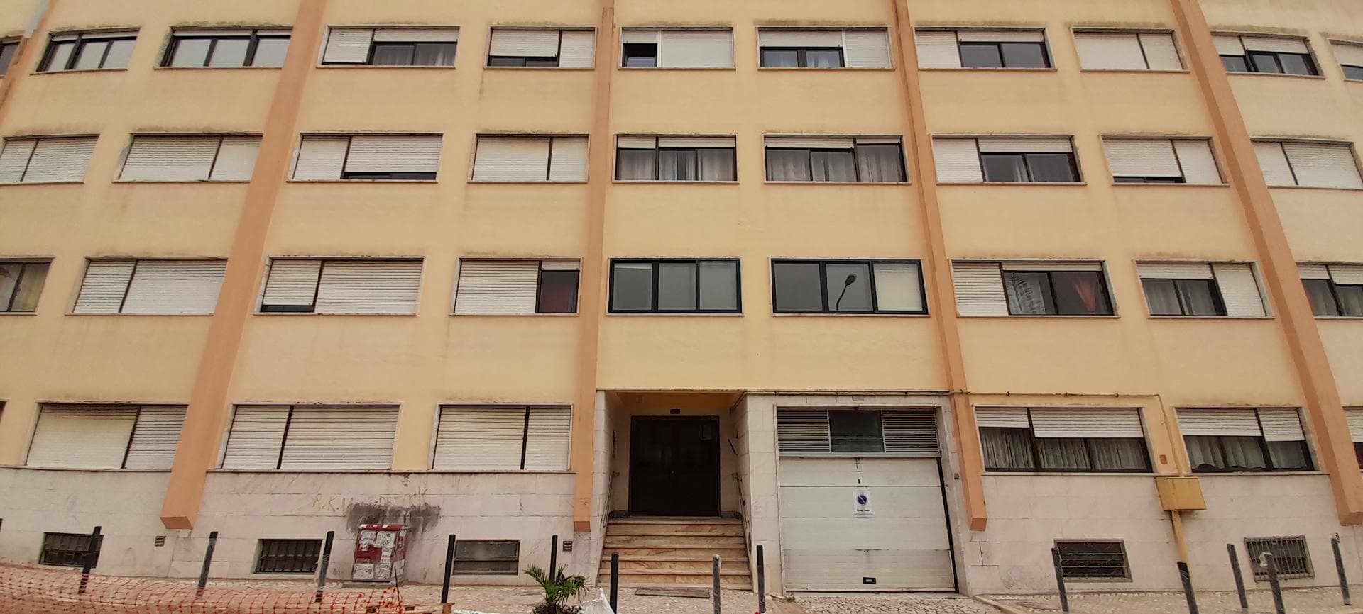 Apartamento T1 + Arrecadação · Sintra — imagem 1