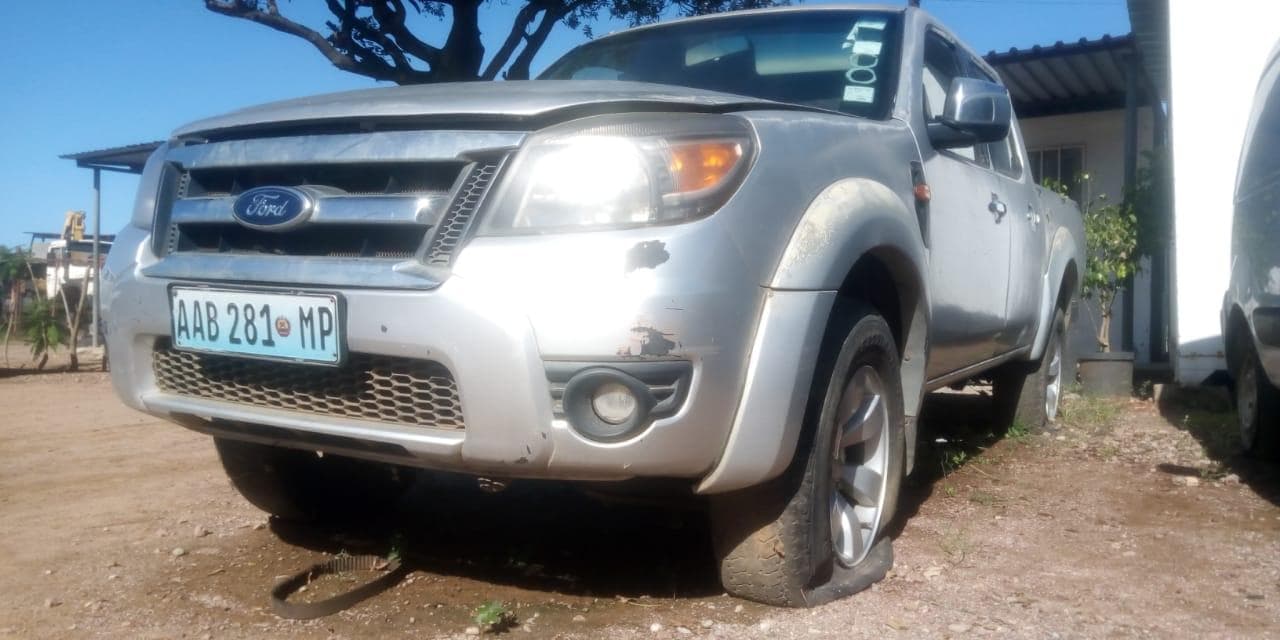 FORD XLT ·