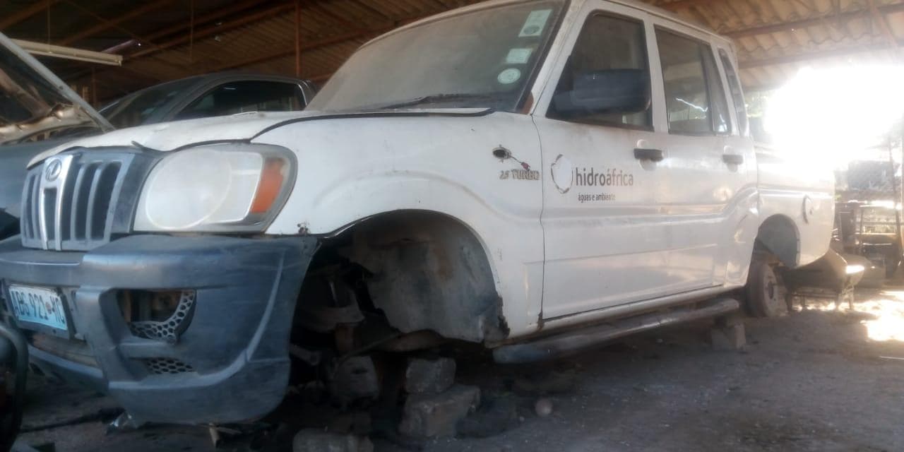 Mahindra ·