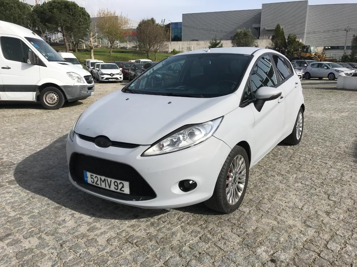 Ford Fiesta 1.4TDCI · Ano 2012 — imagen 3