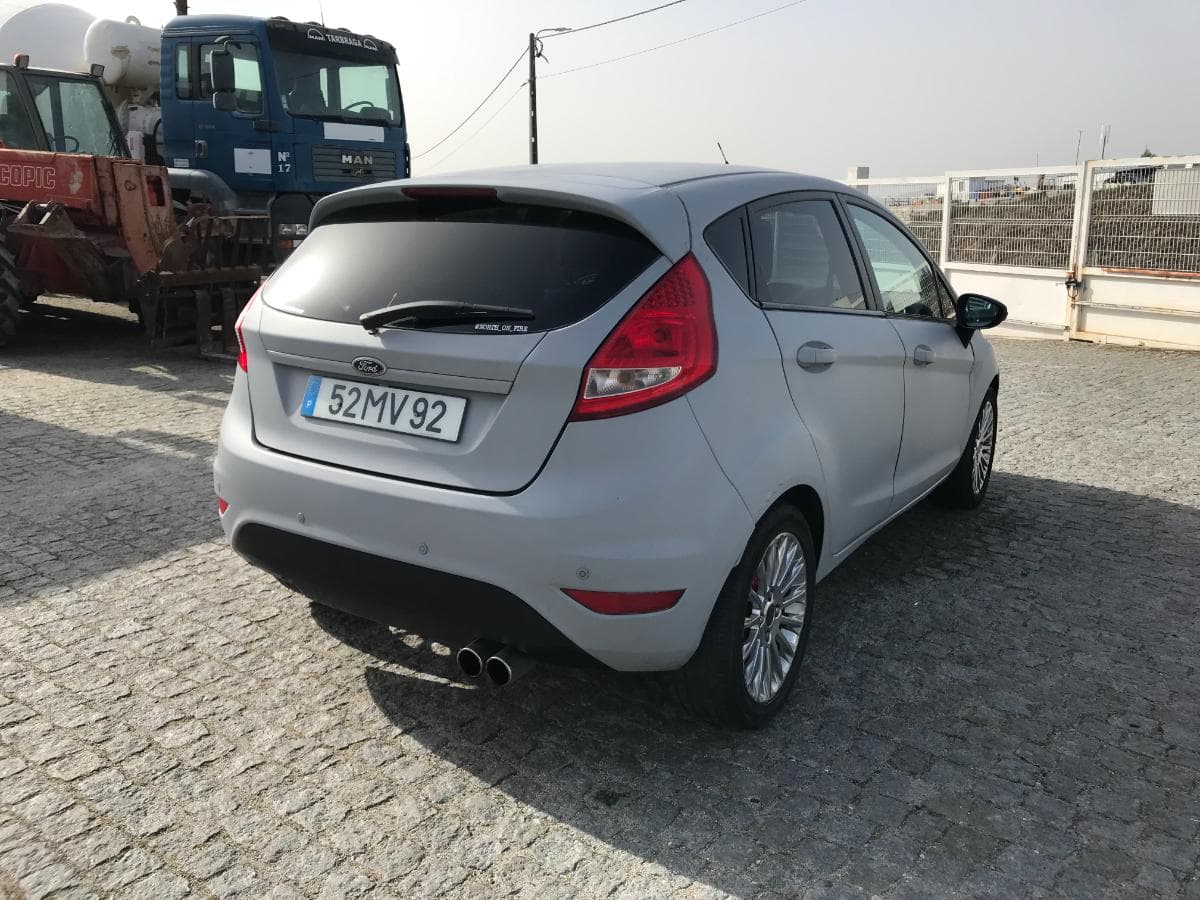 Ford Fiesta 1.4TDCI · Ano 2012 — imagen 6