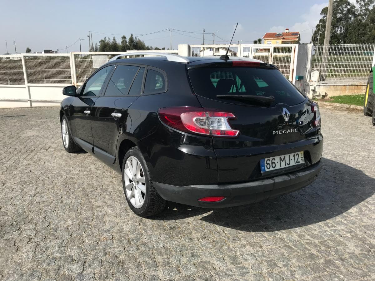 Renault Mégane 1.5DCI · Ano 2011 — imagen 6