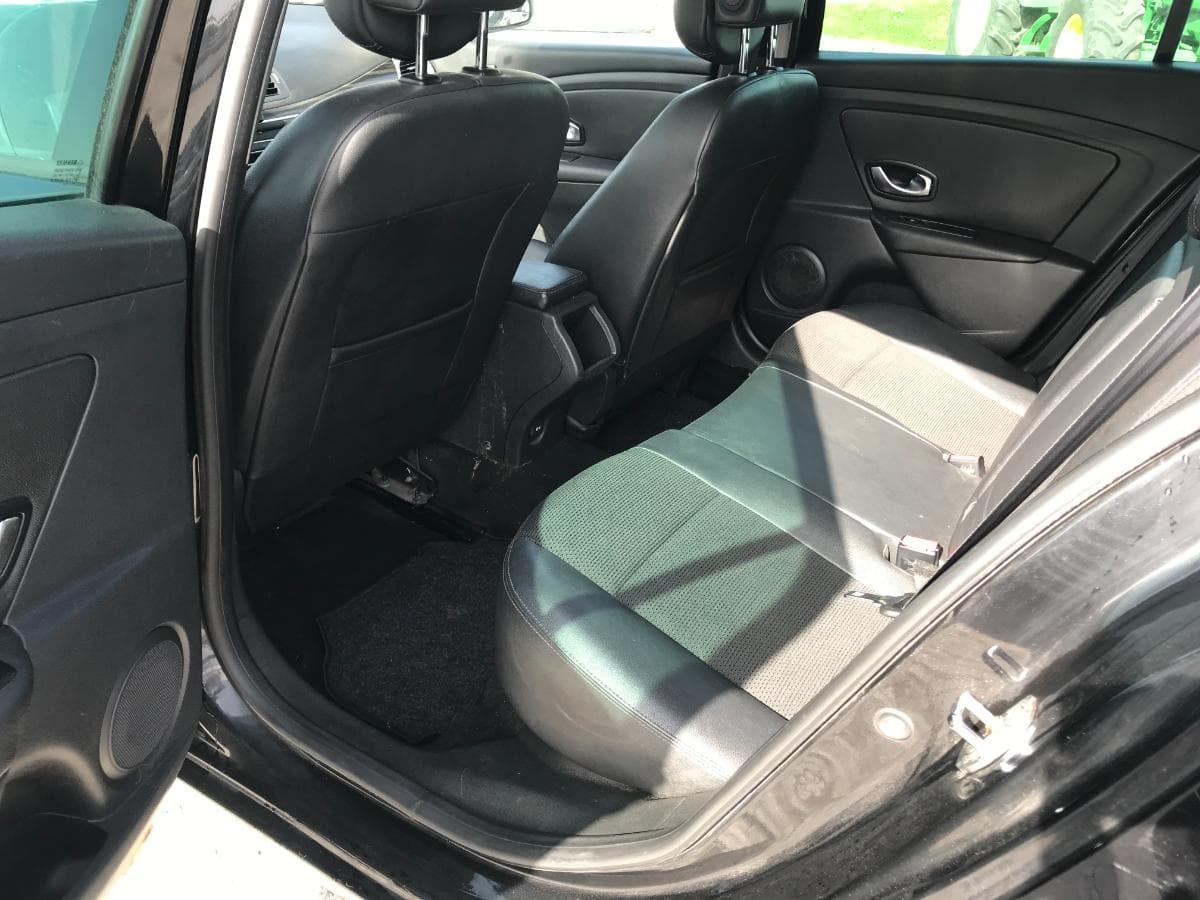 Renault Mégane 1.5DCI · Ano 2011 — imagen 19
