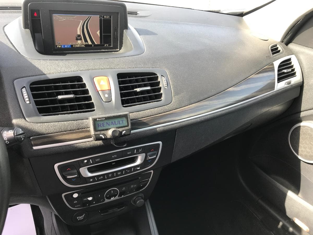 Renault Mégane 1.5DCI · Ano 2011 — imagen 27