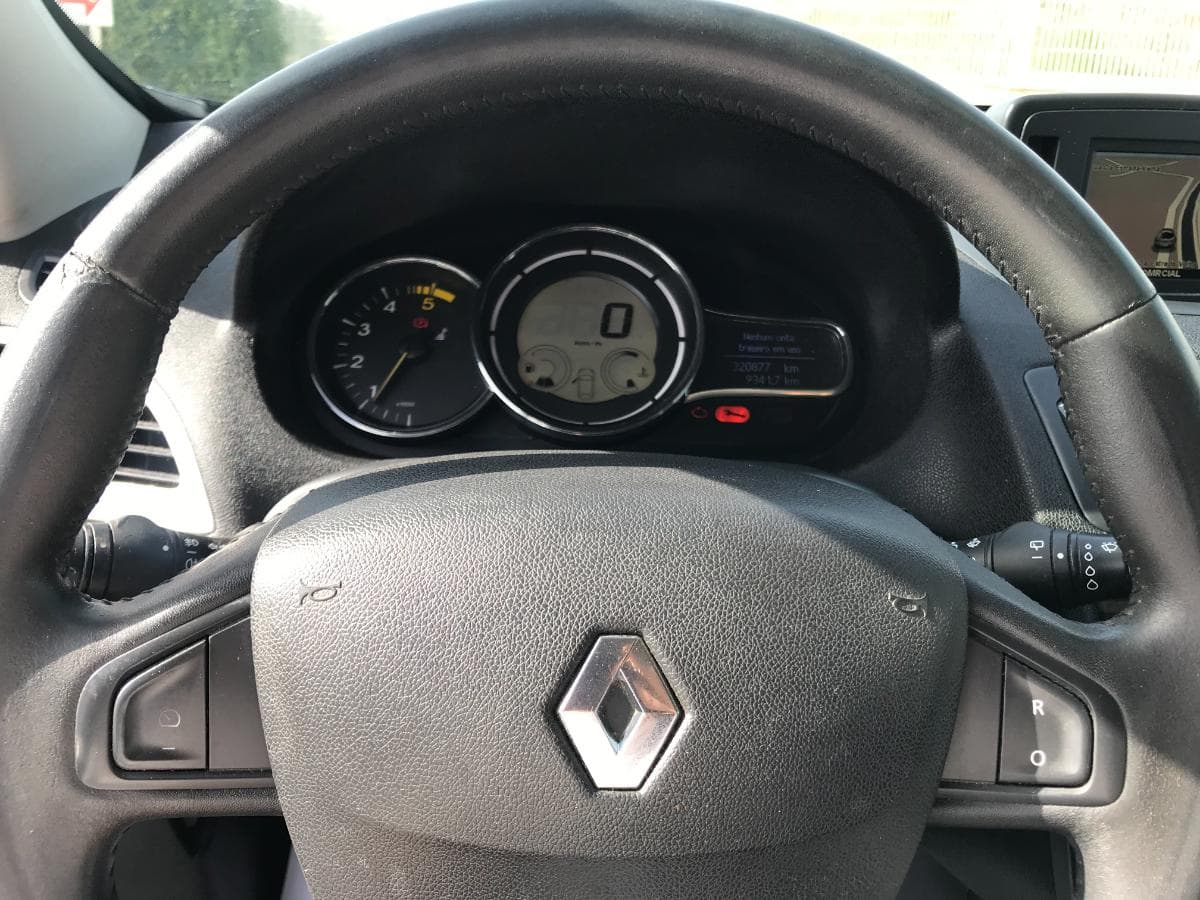 Renault Mégane 1.5DCI · Ano 2011 — imagen 28