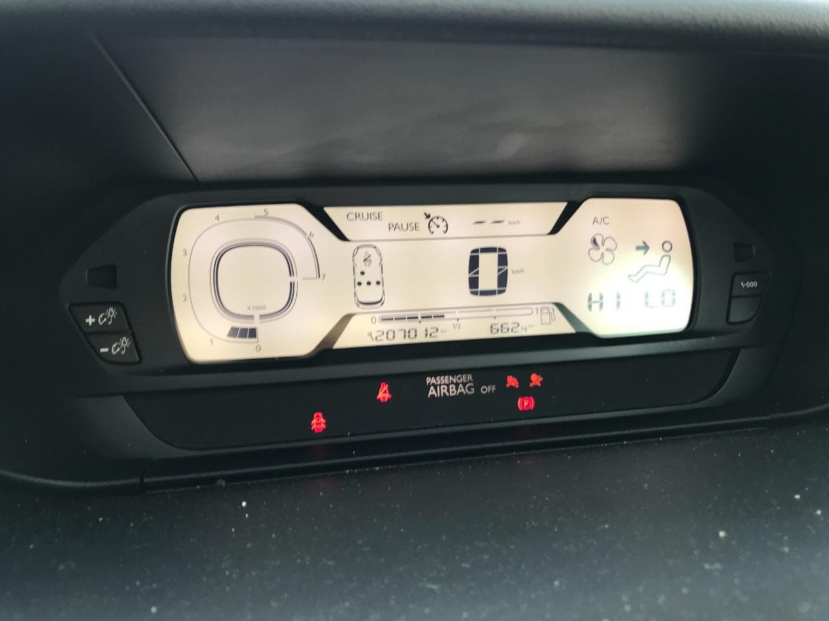 Citroën C4 Picasso 1.6HDI · Ano 2014 — image 22