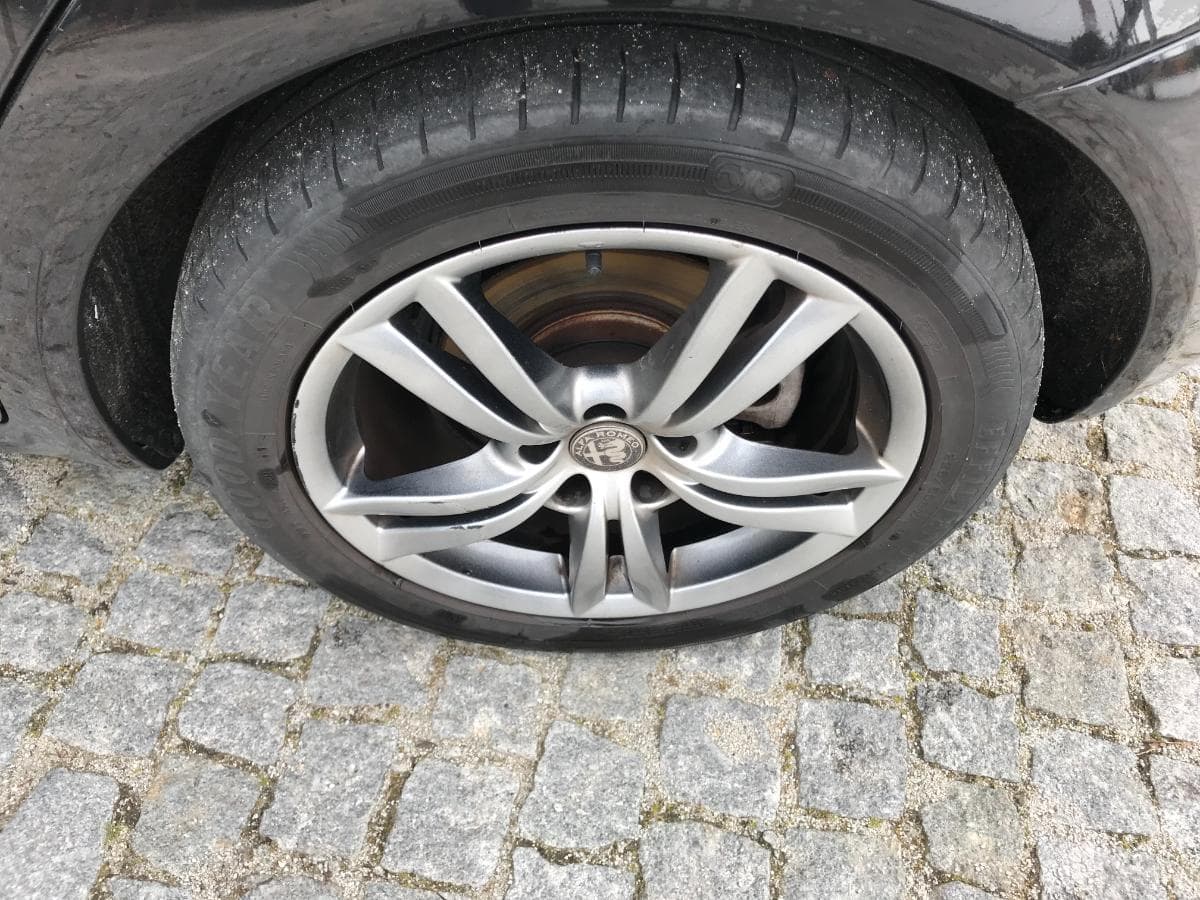 Alfa-Romeo 159 1.9JTDM · Ano 2009 — image 13