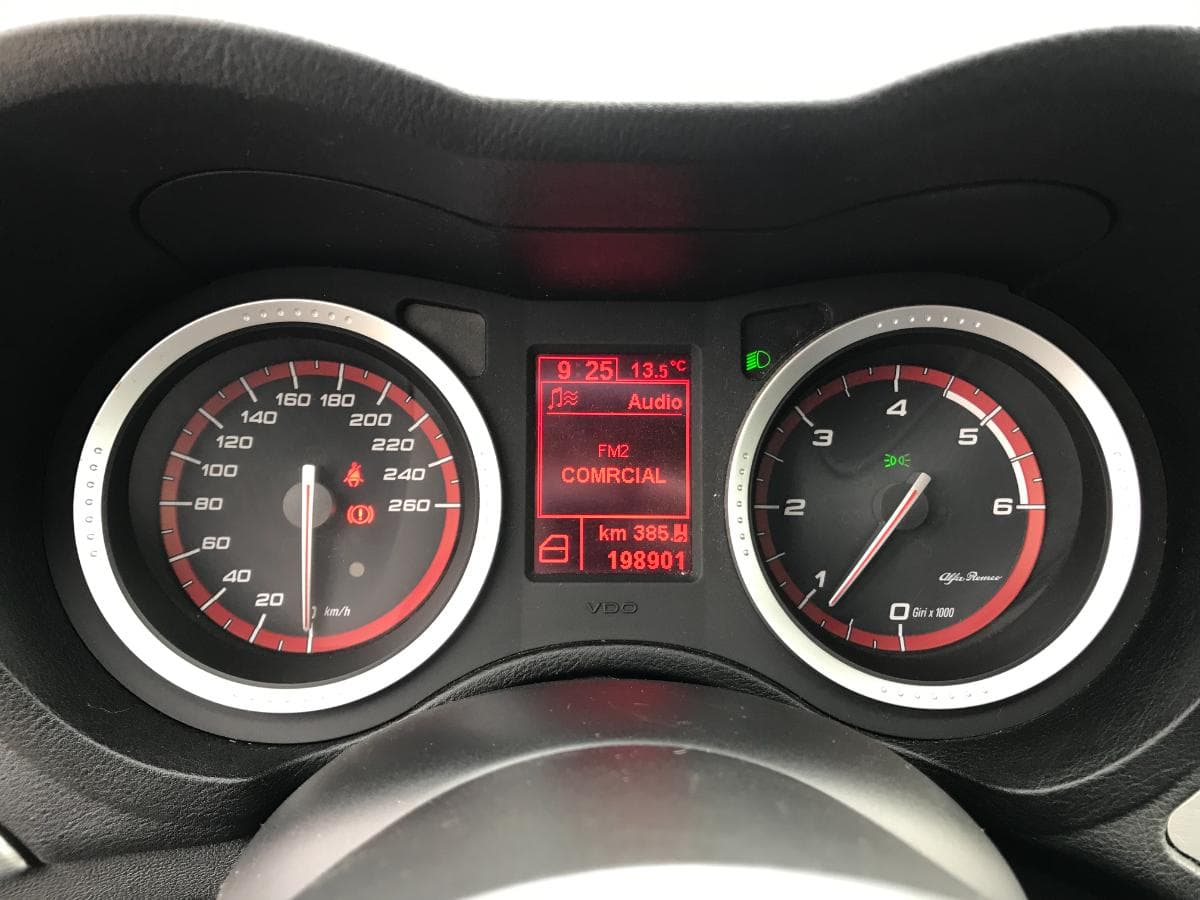 Alfa-Romeo 159 1.9JTDM · Ano 2009 — image 28