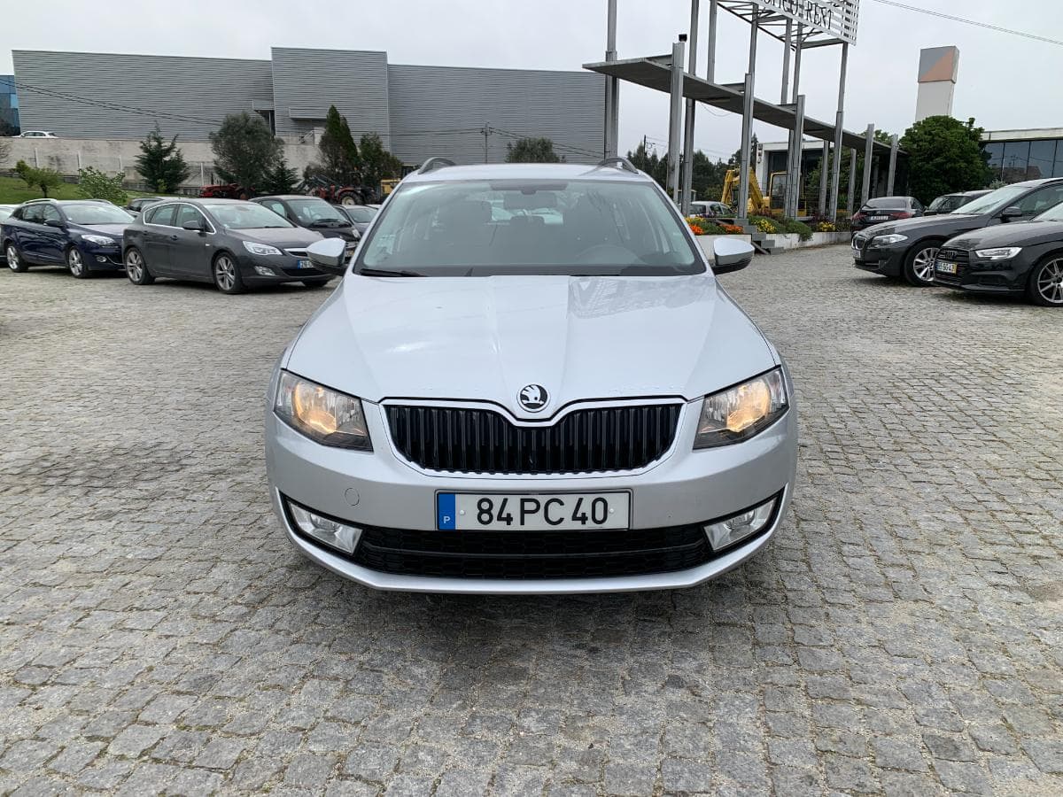Skoda Octavia 1.6TDI · Ano 2014 — image 2