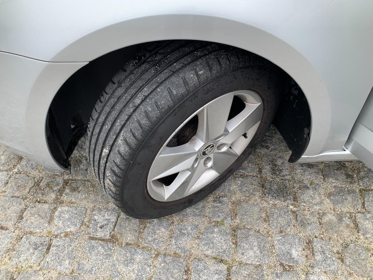 Skoda Octavia 1.6TDI · Ano 2014 — image 11