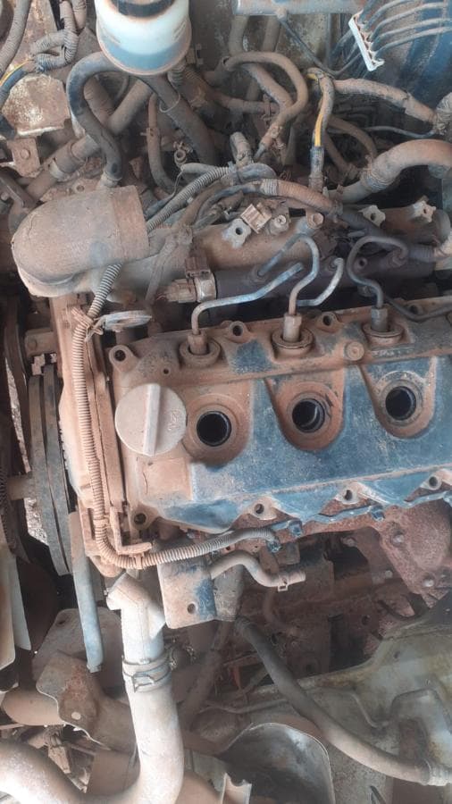 Nissan Hardbody · — imagem 9