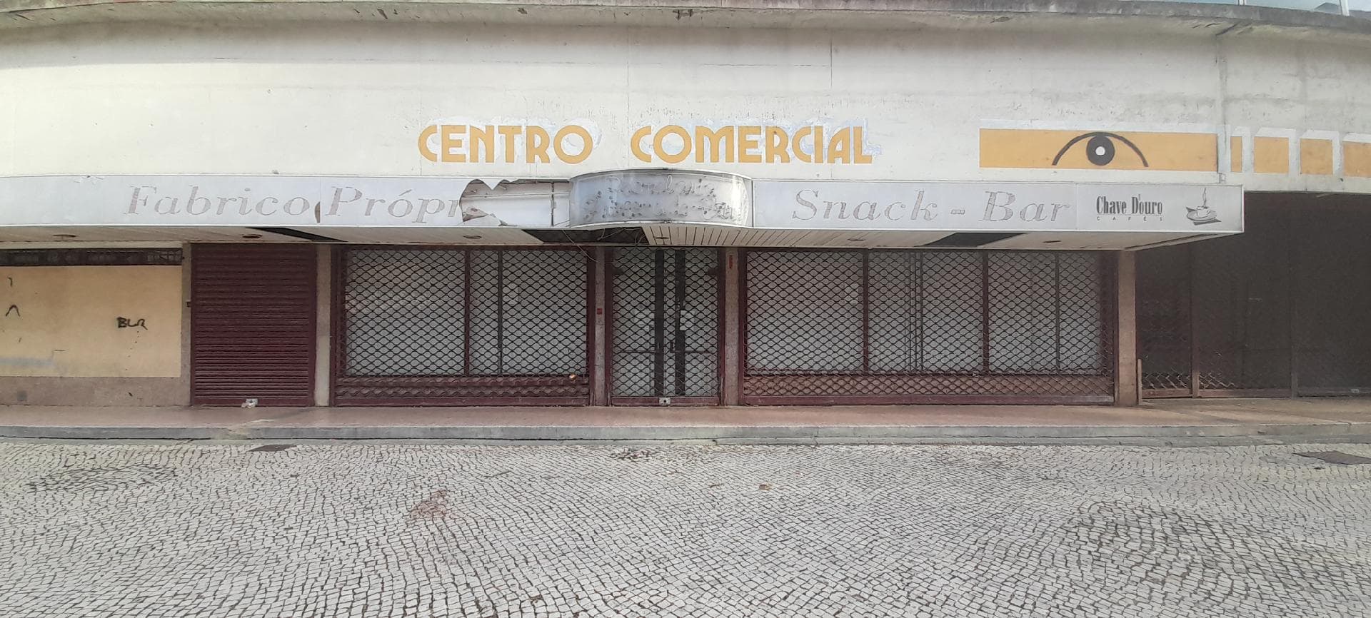 Lojas · Almada — imagen 1