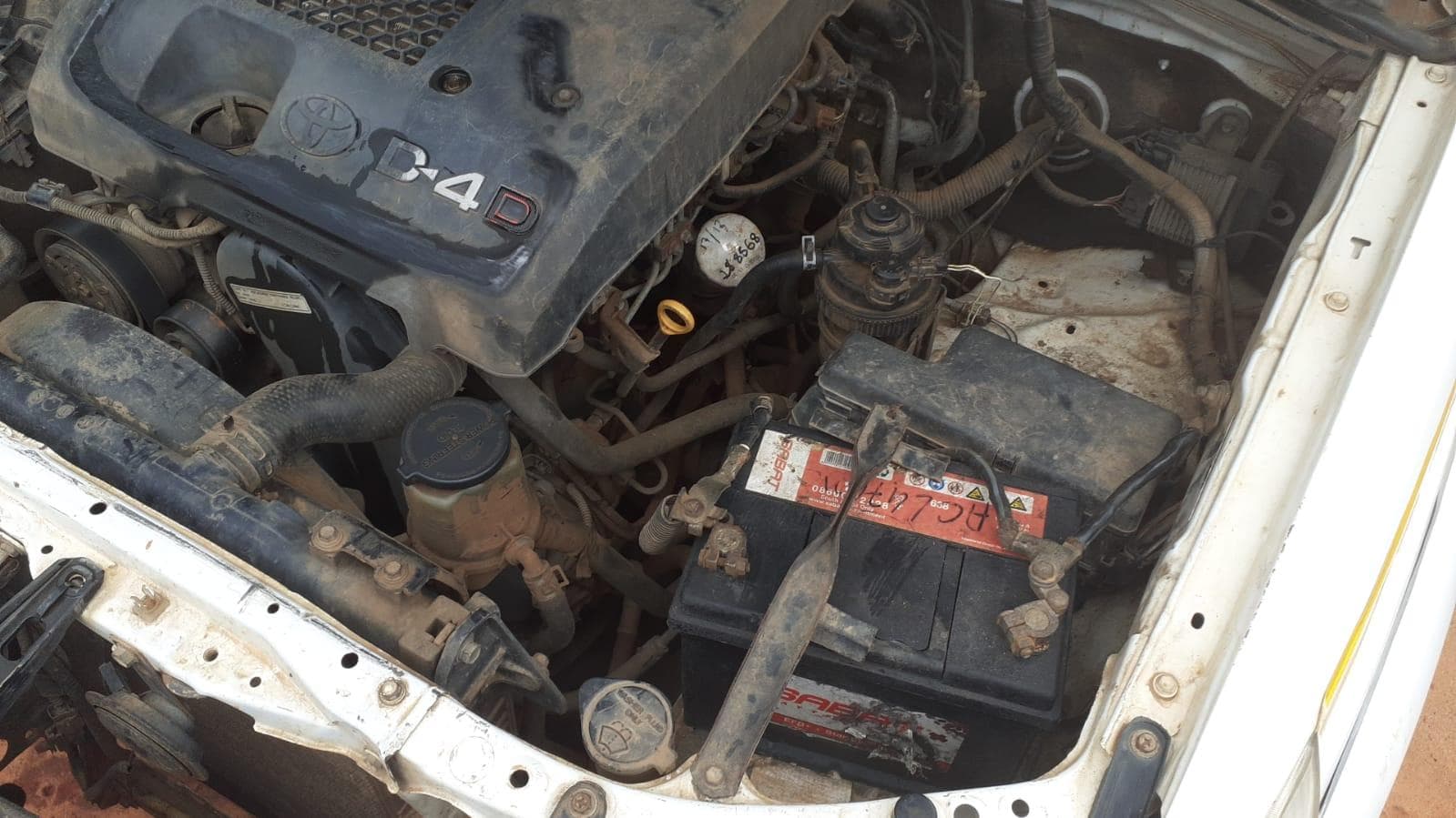 Toyota Hilux D4D 3.0 · — imagem 11