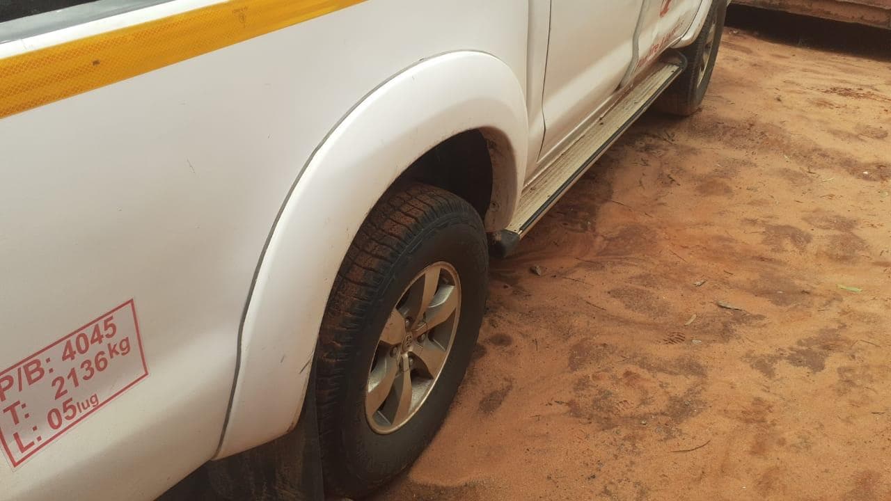 Toyota Hilux D4D 3.0 · — imagem 12