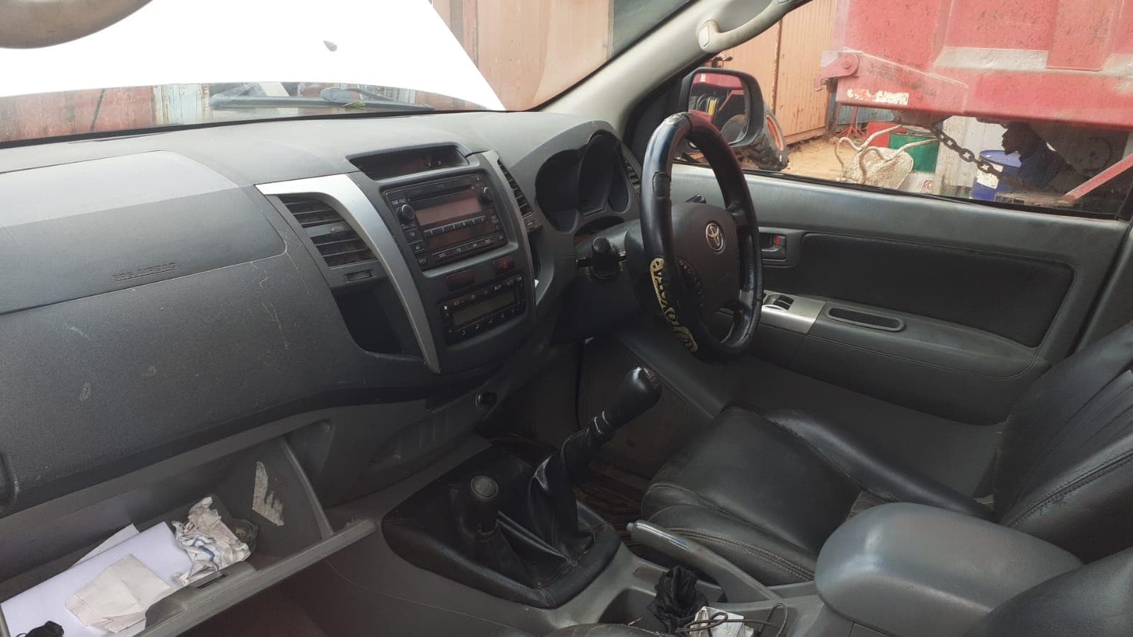 Toyota Hilux D4D 3.0 · — imagem 13