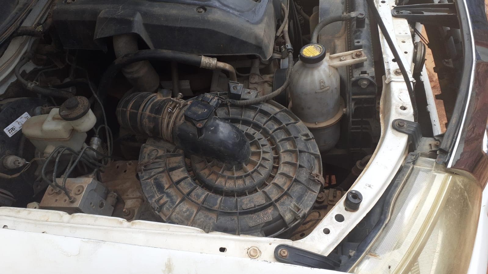 Toyota Hilux D4D 3.0 · — imagem 15