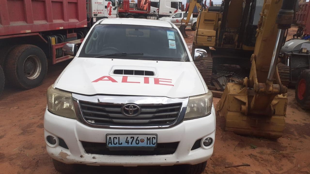 Toyota Hilux D4D 3.0 · — imagem 16