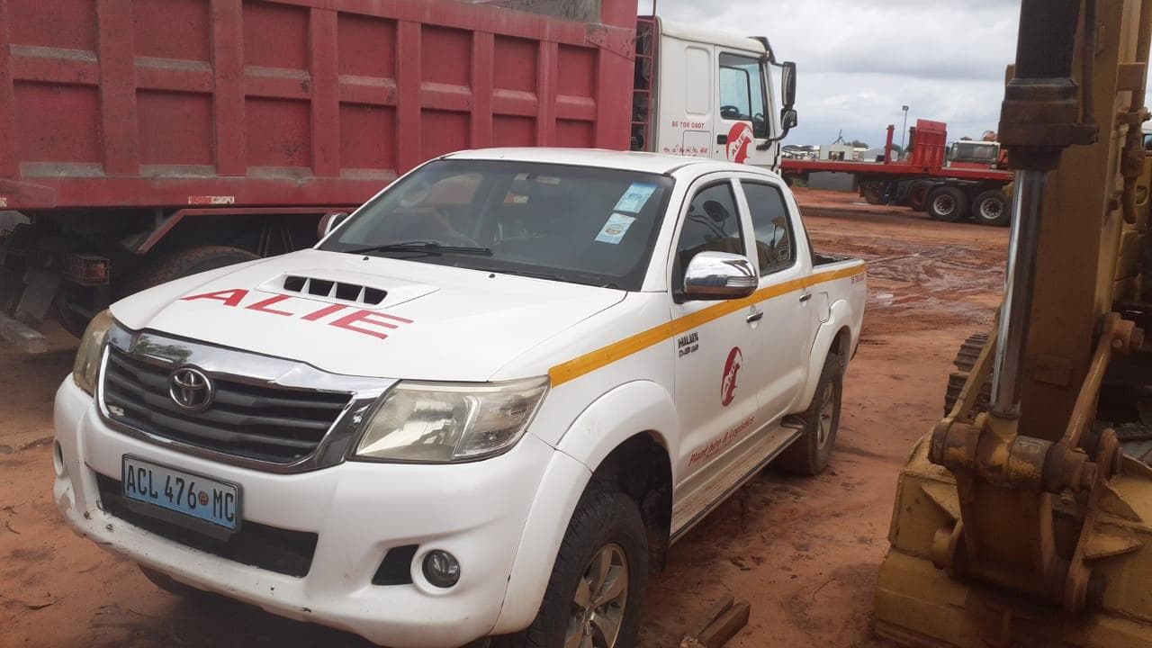 Toyota Hilux D4D 3.0 · — imagem 1